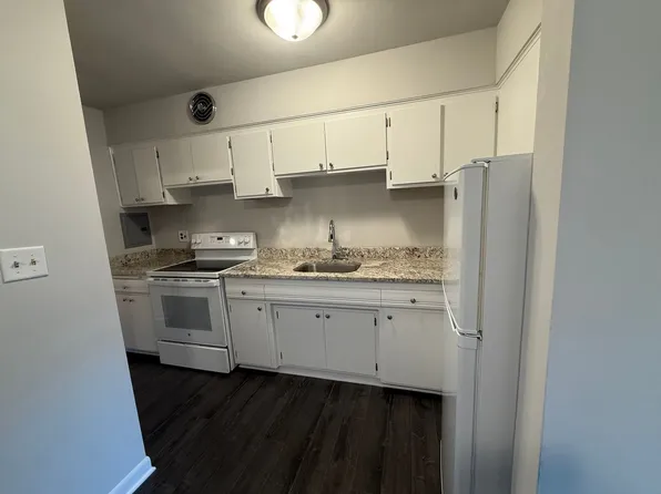 3117-3119 South Harlem Avenue, 3117-3119 S Harlem Ave #6, Berwyn, IL 60402