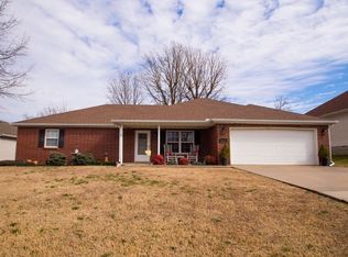 1317 Fox Ridge Ln, Neosho, MO 64850