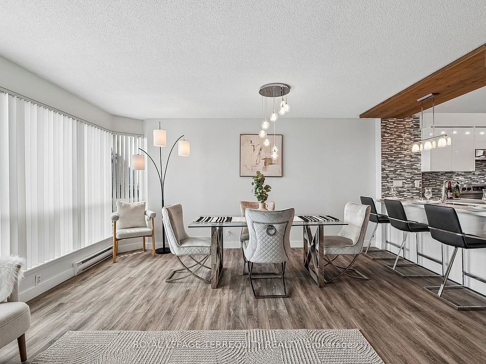 1st image of 18 Lee Centre Dr #906