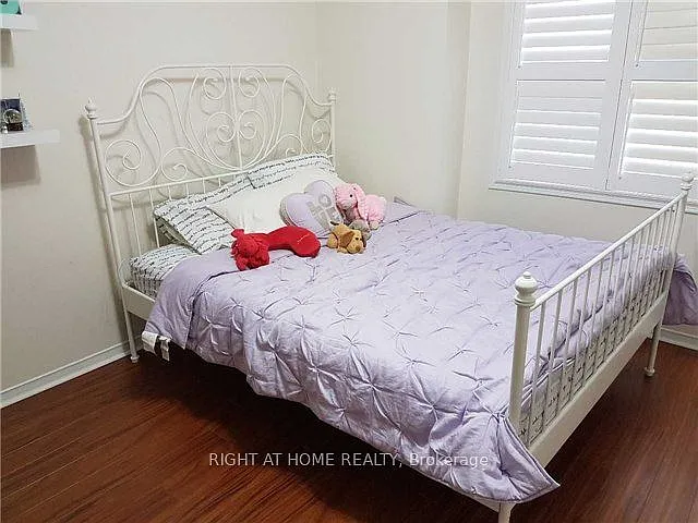 50 Strathaven Dr #115 — Photo 9
