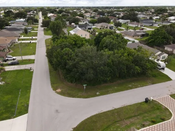 3458 SW VOYAGER Street, Port St Lucie, FL 34953