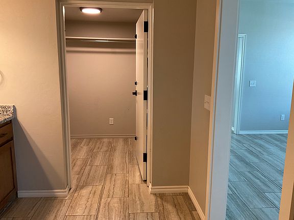 5th image of 1421 SE 6th St