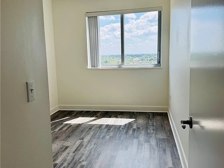3000 Oasis Grand Blvd #903 — Photo 15