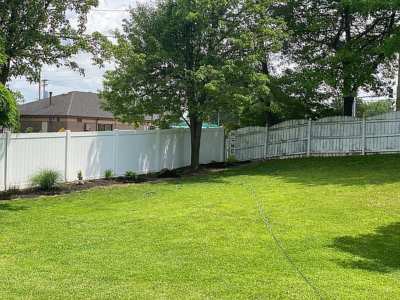 5th image of 5816 Briarwood Terrace Ct