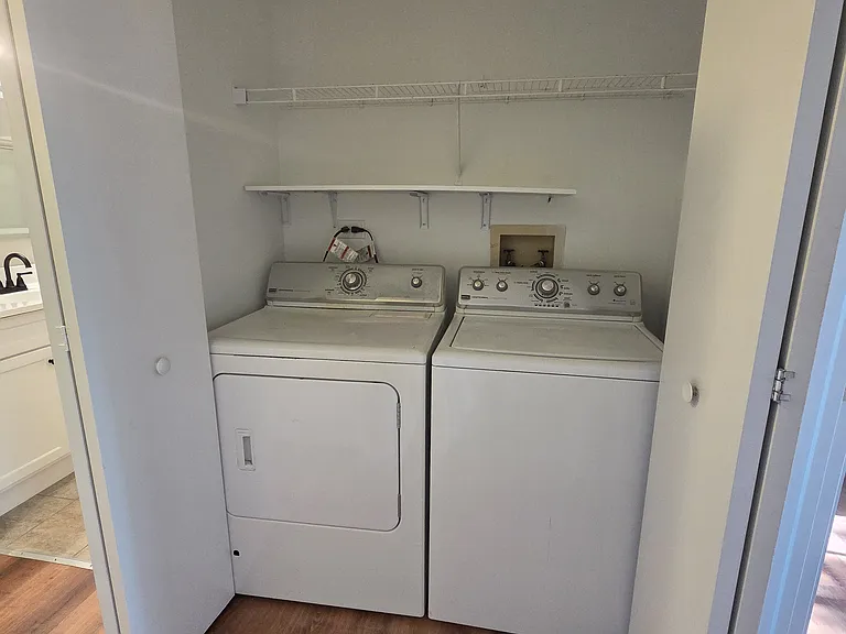 407 Trenton Ct — Photo 14