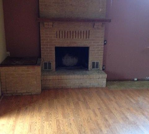 3rd image of 2837 Horstman Dr