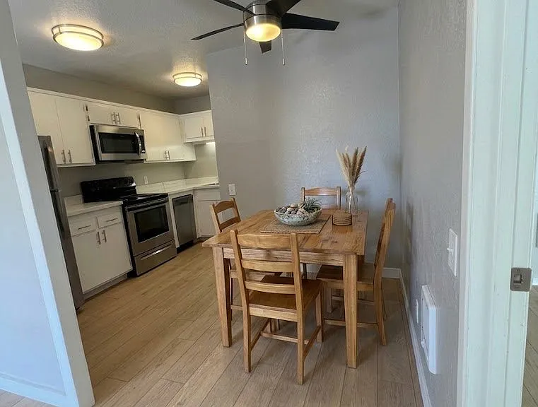Hidden Creek Apartments — Photo 113