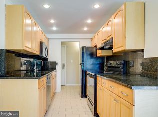 2241 Castle Rock Sq APT 11C, Reston, VA 20191