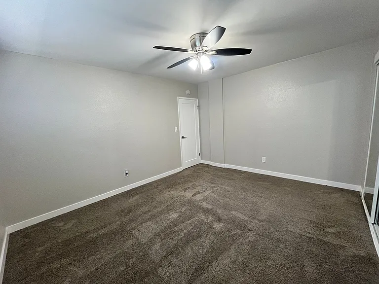 0033 BERRO ASSETS BUILDING — Photo 17