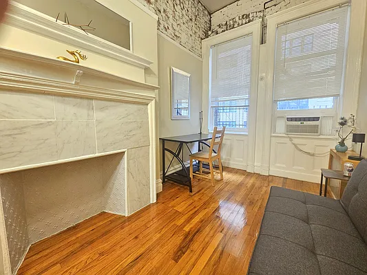 Living room, photo 1