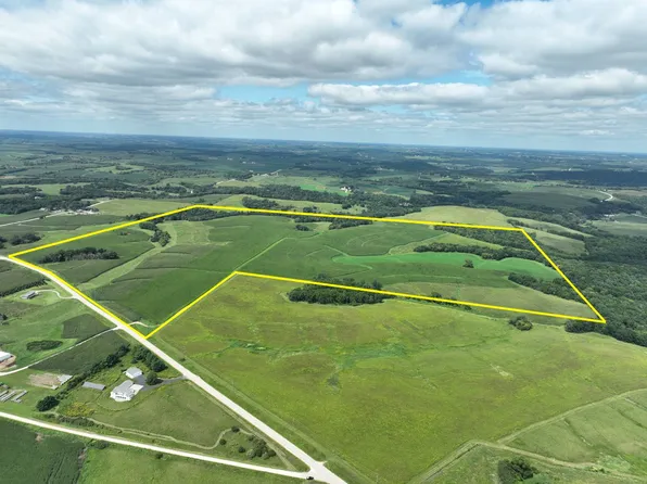 Pole Line Rd, Decorah, IA 52101
