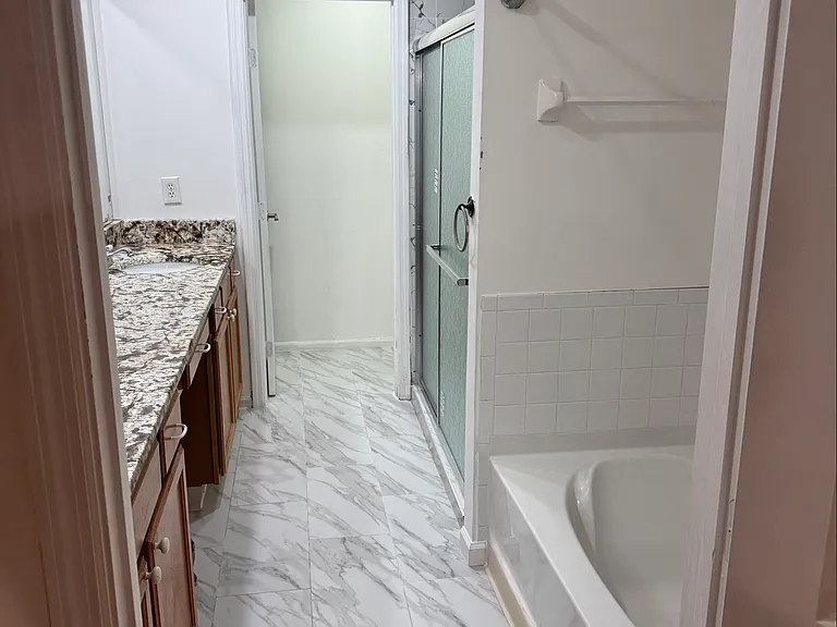 5134 Vinings Blvd — Photo 8