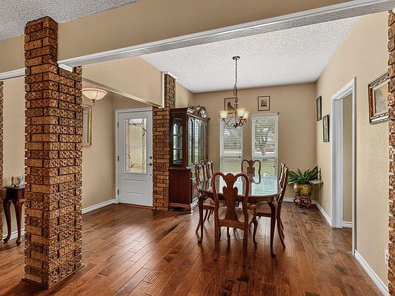 4th image of 12544 Glenwood Trl