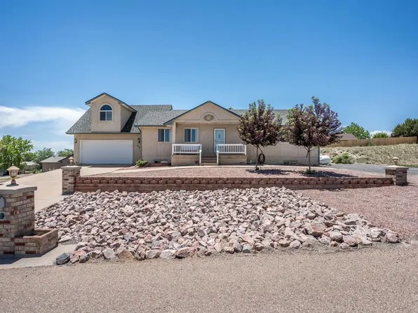 841 S Dogwood Dr, Pueblo West, CO 81007