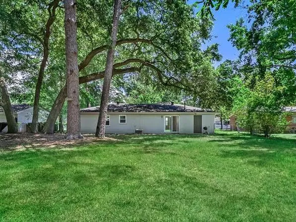 207 Walnut St, Mandeville, LA 70471