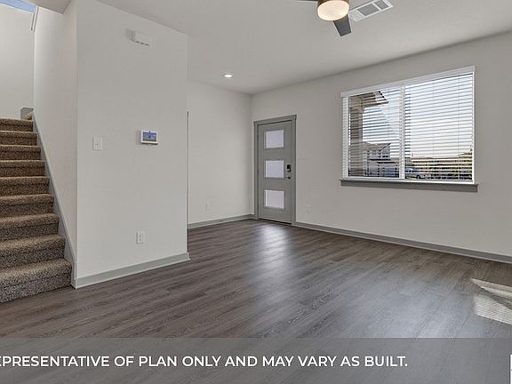 5th image of 104 Windsor Blvd