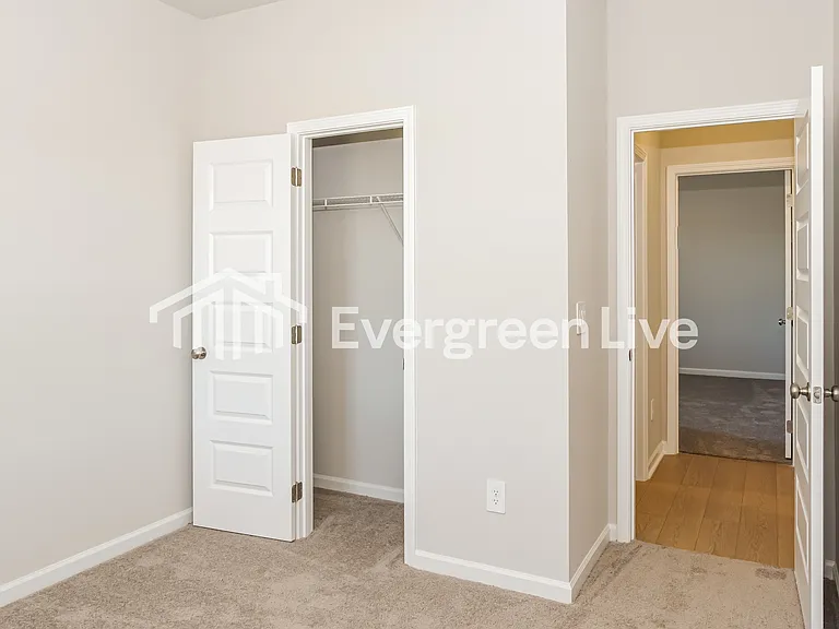 17727 Denham Cir — Photo 12