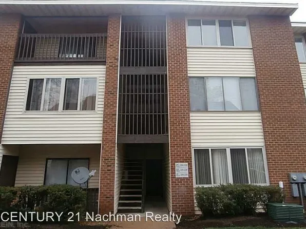 232 Pacific Dr, Hampton, VA 23666