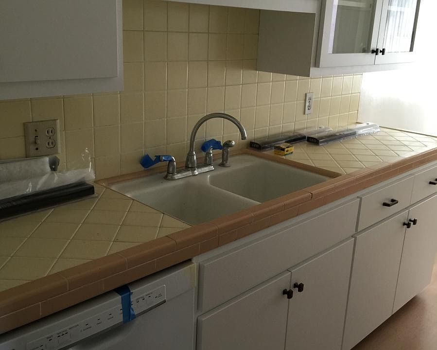 1st image of 4714 Hillcrest Ave