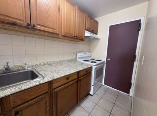 393 Mill Rock Rd #1A, Hamden, CT 06517