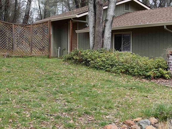 5th image of 14884 Lakeside Dr