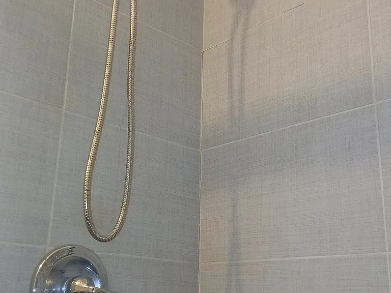 1003 W 9th St #20 — Photo 8