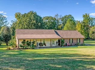 610 Oakley Rd, Senatobia, MS 38668