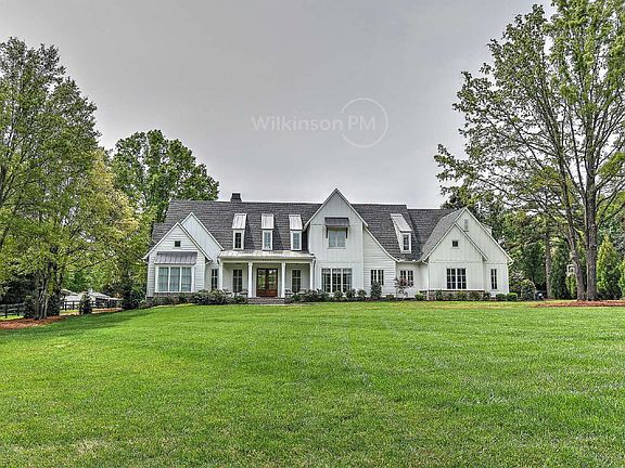 3rd image of 9705 Saddle Ave