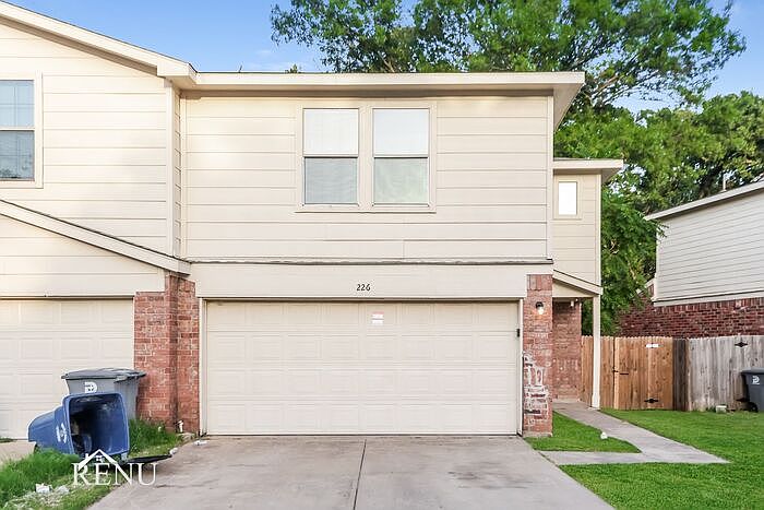 1st image of 226 Creek Cove Dr