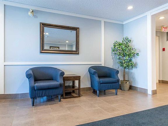4th image of 1735 N 11th Ave SW #104