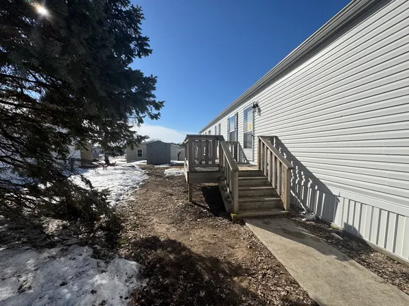 4484 Goldenrod Dr, Traverse City, MI 49685