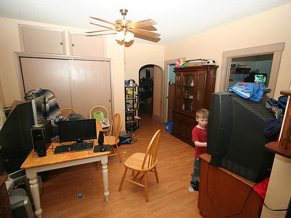 4th image of 607 North Ldg