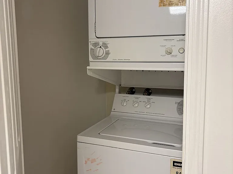 33 Empress Ave #602 — Photo 11