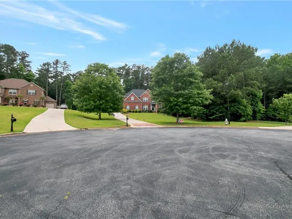 120 Brush Hollow Ct, Fayetteville, GA 30214