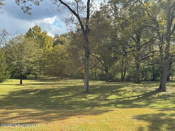 4th image of 15384 High Way #55