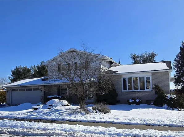 3122 Carbon St, Whitehall, PA 18052