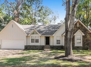 2224 Burlingate Dr, Cordova, TN 38016