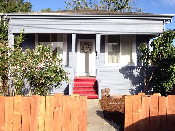 2nd image of 530 Pine St
