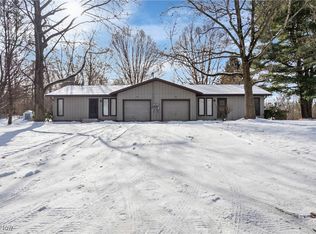 1324 Trares Rd, Mogadore, OH 44260