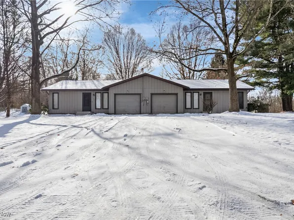 1324 Trares Rd, Mogadore, OH 44260