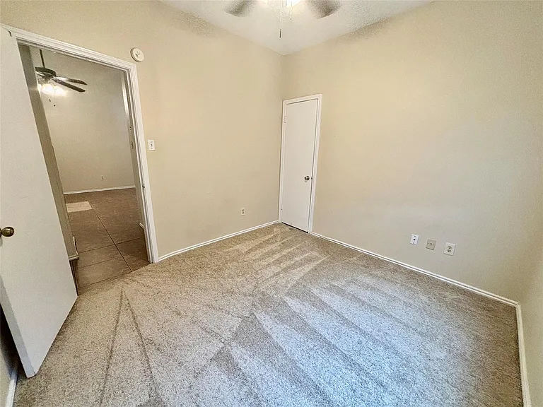 2915 Roxboro Rd — Photo 4