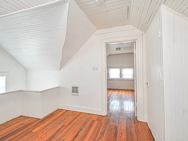 4221 Bell St — Photo 40