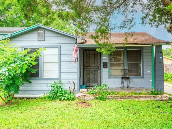 1222 Bloomington Street, Corpus Christi, TX 78416