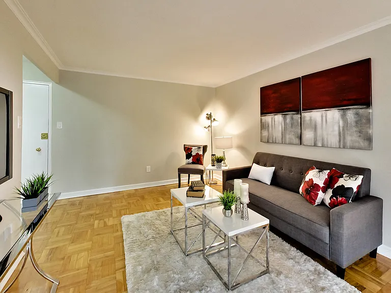 460 Eglinton Ave E #503 — Photo 46