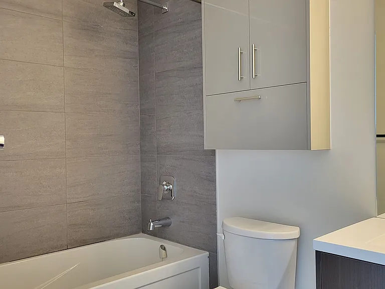 188 Fairview Mall Dr #1105 — Photo 3