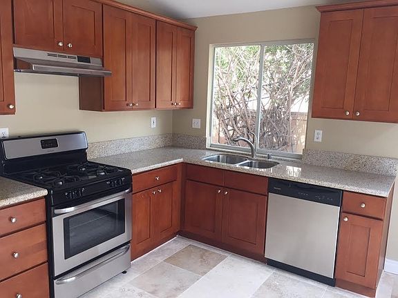 4th image of 707 Duoro Dr