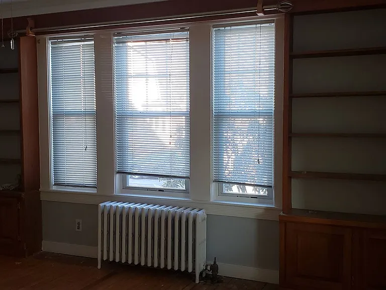 38 Strathmore Rd — Photo 4