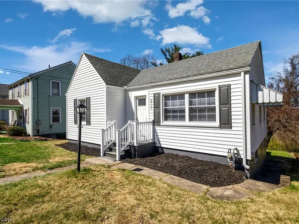 2717 Cleveland Ave, Steubenville, OH 43952