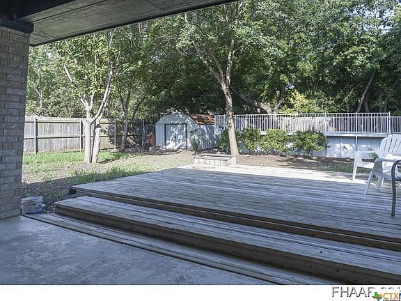 3rd image of 403 N 6th St