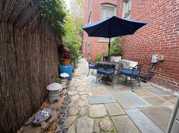 418 T St NW #B, Washington, DC 20001